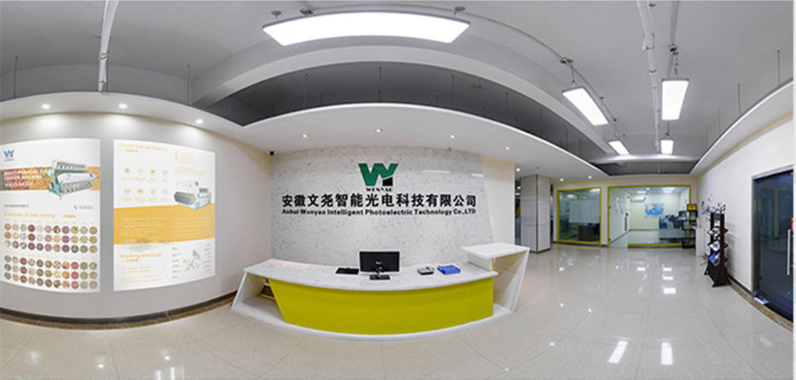 آلة فرز ألوان صغيرة مدمجة متوافقة مع البشر للبندق واللوز والفستق