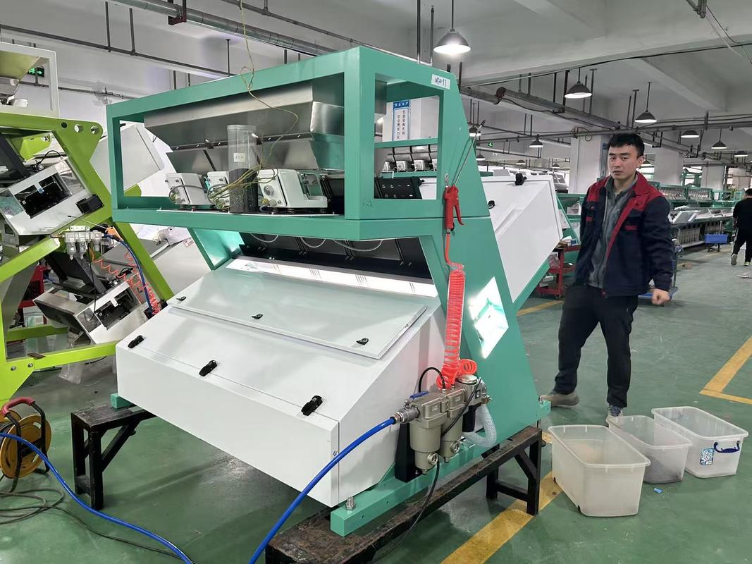 آلة فرز الألوان من وينياو عالية السعة للذرة والقمح وفول الحصان والفول العريض