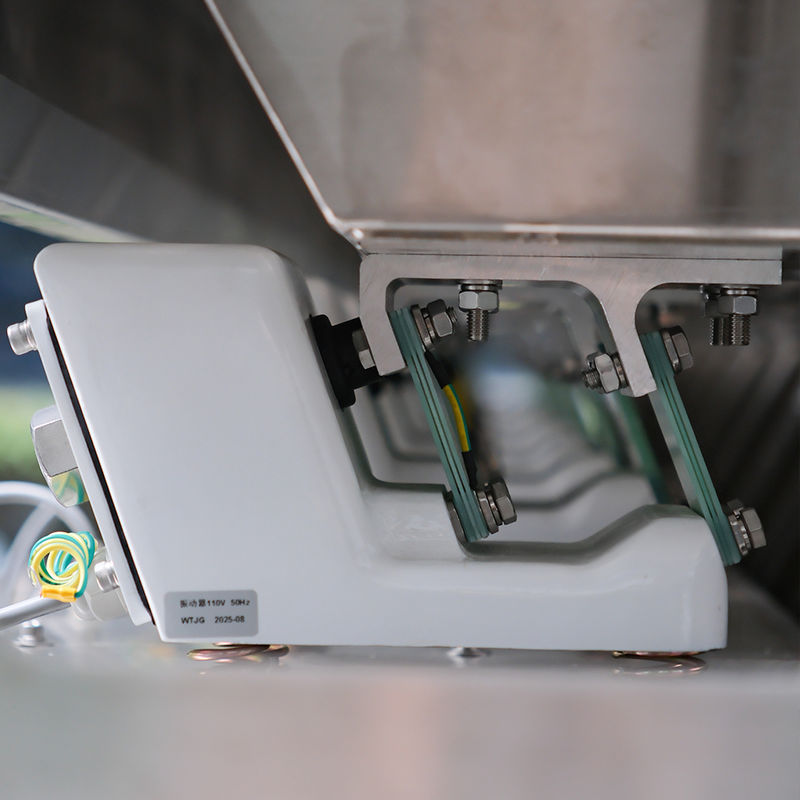 آلة تصنيف الألوان البصرية للفول السوداني اللوز والمكسرات آلة تصنيف الألوان الذكية بدقة عالية