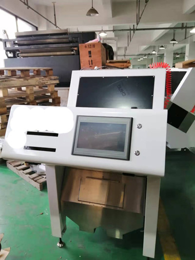 1 Chute 64 Channels Plastic Sorting Machine wifi نظام التحكم عن بعد